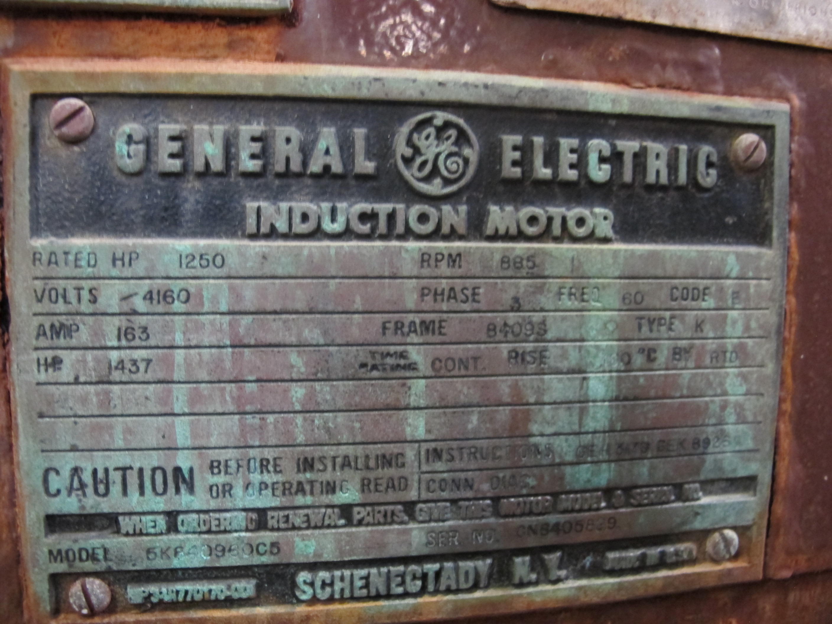 MOTOR, ELECTRIC TYPE, 1250 HORSEPOWER, 4160VAC ELEC RATING, 900 RPM, 8409S FRAME, WPII ENCLOSURE. ORIGINALLY INSTALLED TPCW MOTORS AT SONGS. SPACE HEATERS RATED 1.372KW, 480VAC (FOR PURCHASE OF NEW MOTORS USE MATERIAL CODE 433-00524). PART # 5K840960C5 (W-50) LOADING & HANDLING FEE $1000-